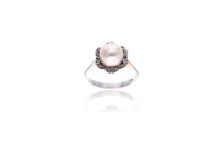 Anello con diamanti e perla - Asta Preziosi Anello con diamanti e perla - Asta Preziosi