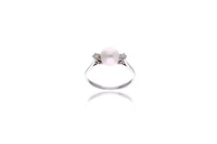 Anello con diamanti e perla - Asta Preziosi Anello con diamanti e perla - Asta Preziosi