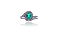 Anello con diamanti e pietra - Asta Preziosi Anello con diamanti e pietra - Asta Preziosi