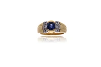 Anello con diamanti e zaffiro - Asta Preziosi Anello con diamanti e zaffiro - Asta Preziosi