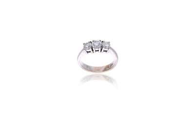 Anello con diamanti - Asta Preziosi Anello con diamanti - Asta Preziosi