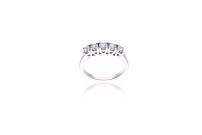 Anello con diamanti, in oro bianco - Asta Preziosi Anello con diamanti, in oro bianco - Asta Preziosi