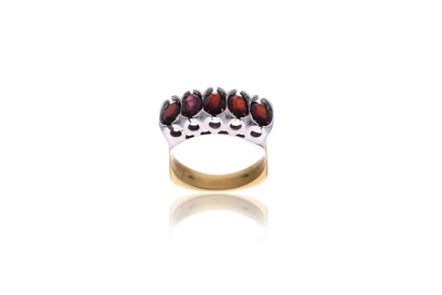 Anello con granati - Asta Preziosi Anello con granati - Asta Preziosi