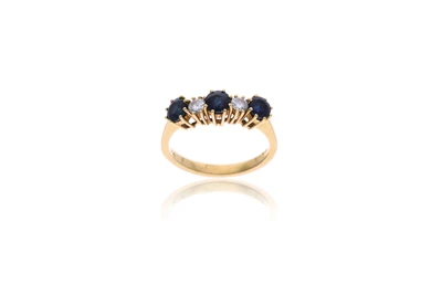 Anello con zaffiri e diamanti - Asta Preziosi