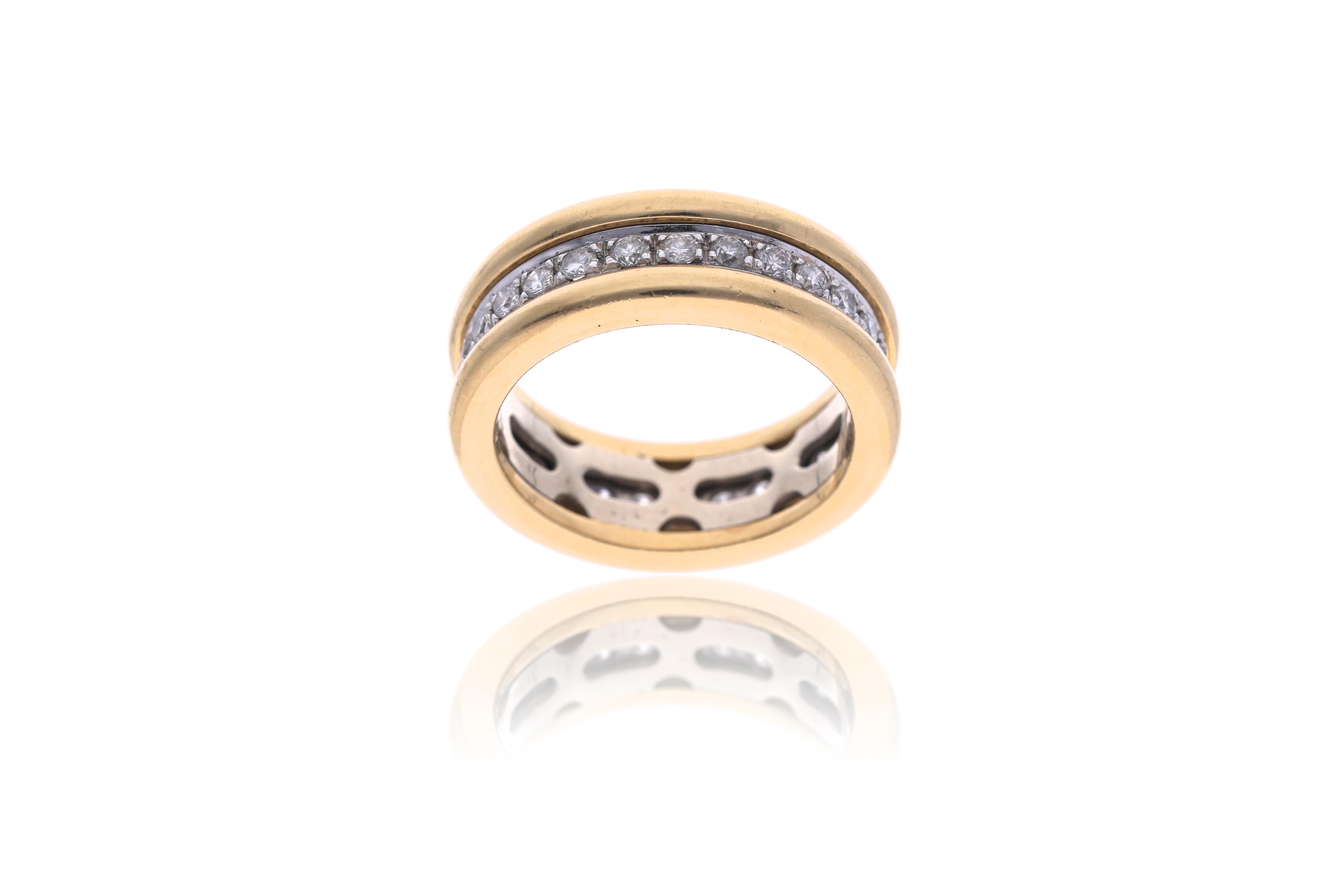 Anello con diamanti su binario mobile - Asta Preziosi