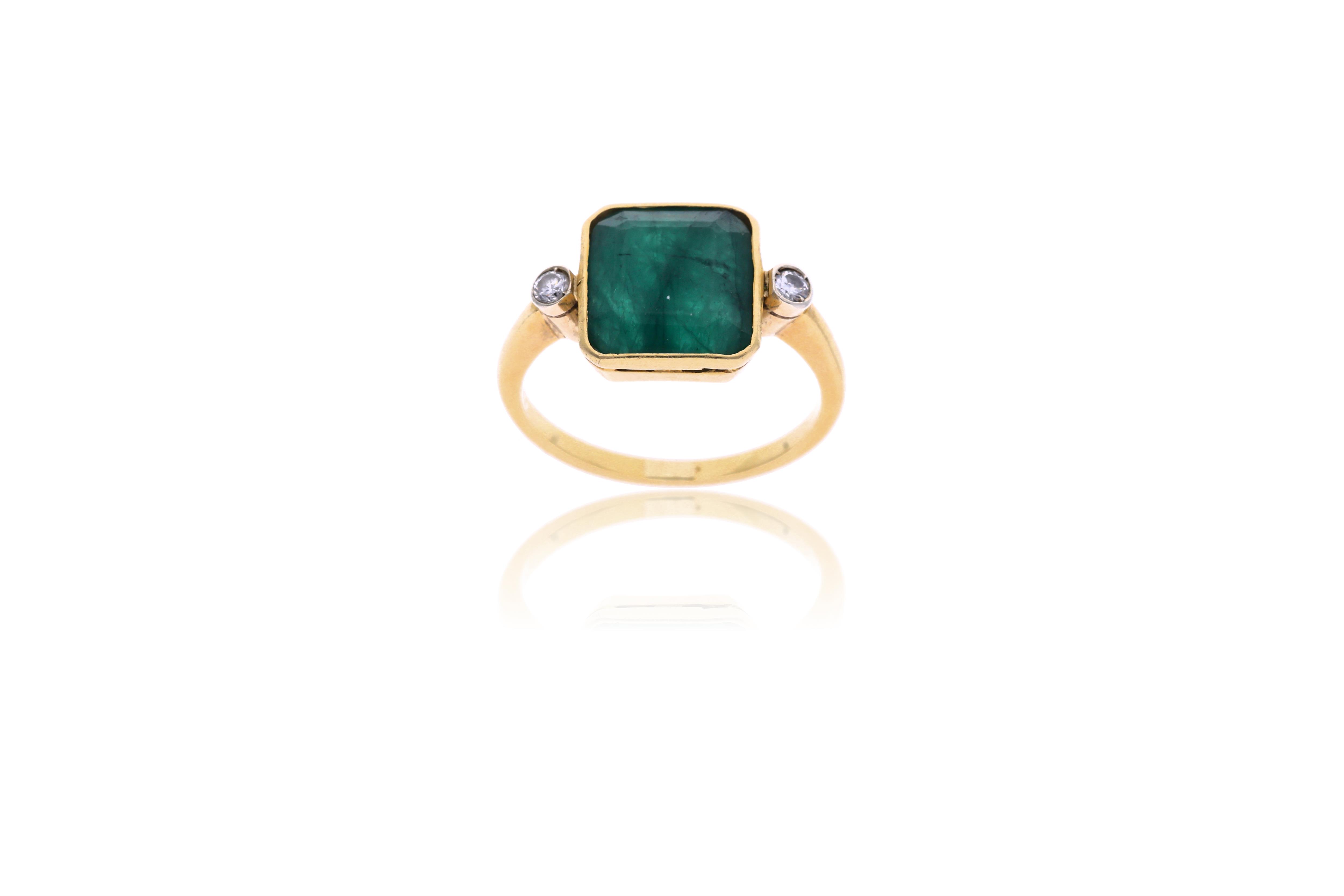 Anello con smeraldo e diamanti - Asta Preziosi