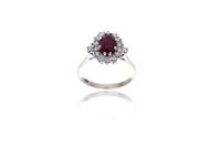 Anello con diamanti e pietra - Asta Preziosi Anello con diamanti e pietra - Asta Preziosi