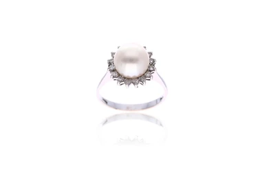 Anello con perla e diamanti - Asta Preziosi Anello con perla e diamanti - Asta Preziosi