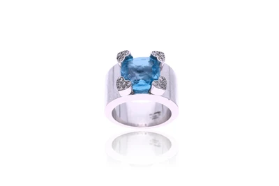 Chopard, anello con topazio e diamanti, in oro bianco - Asta Preziosi Chopard, anello con topazio e diamanti, in oro bianco - Asta Preziosi