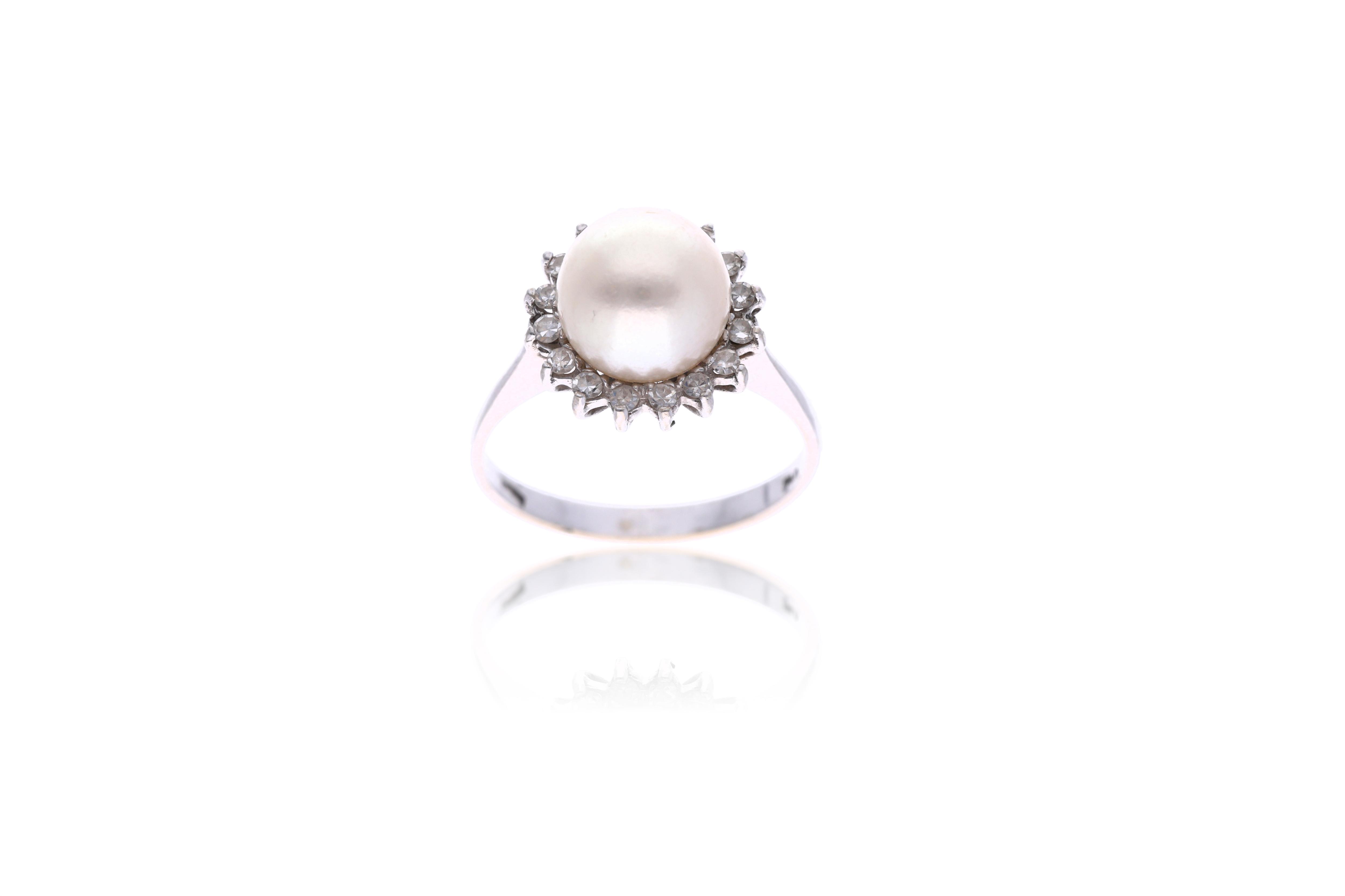 Anello con perla e diamanti - Asta Preziosi