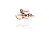 Anello con diamanti e perle - Asta Preziosi Anello con diamanti e perle - Asta Preziosi