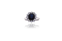 Anello con zaffiro e diamanti - Asta Preziosi Anello con zaffiro e diamanti - Asta Preziosi