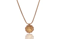 Collana e ciondolo in oro - Asta Preziosi
