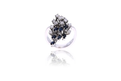 Anello con diamanti e zaffiri - Asta Preziosi Anello con diamanti e zaffiri - Asta Preziosi