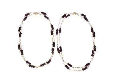 Due collana con inserti in granato - Asta Preziosi Due collana con inserti in granato - Asta Preziosi