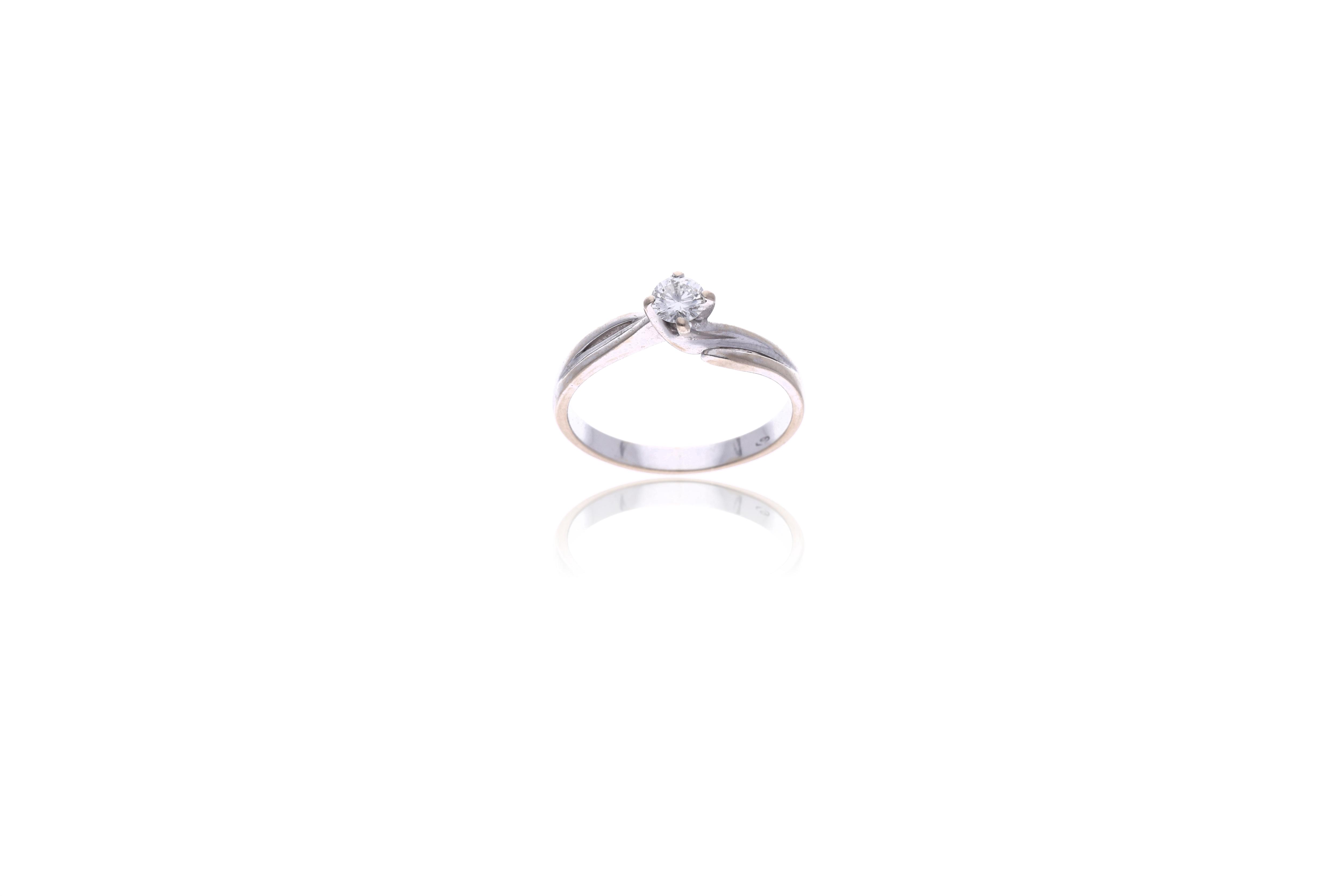 Anello con diamante - Asta Preziosi