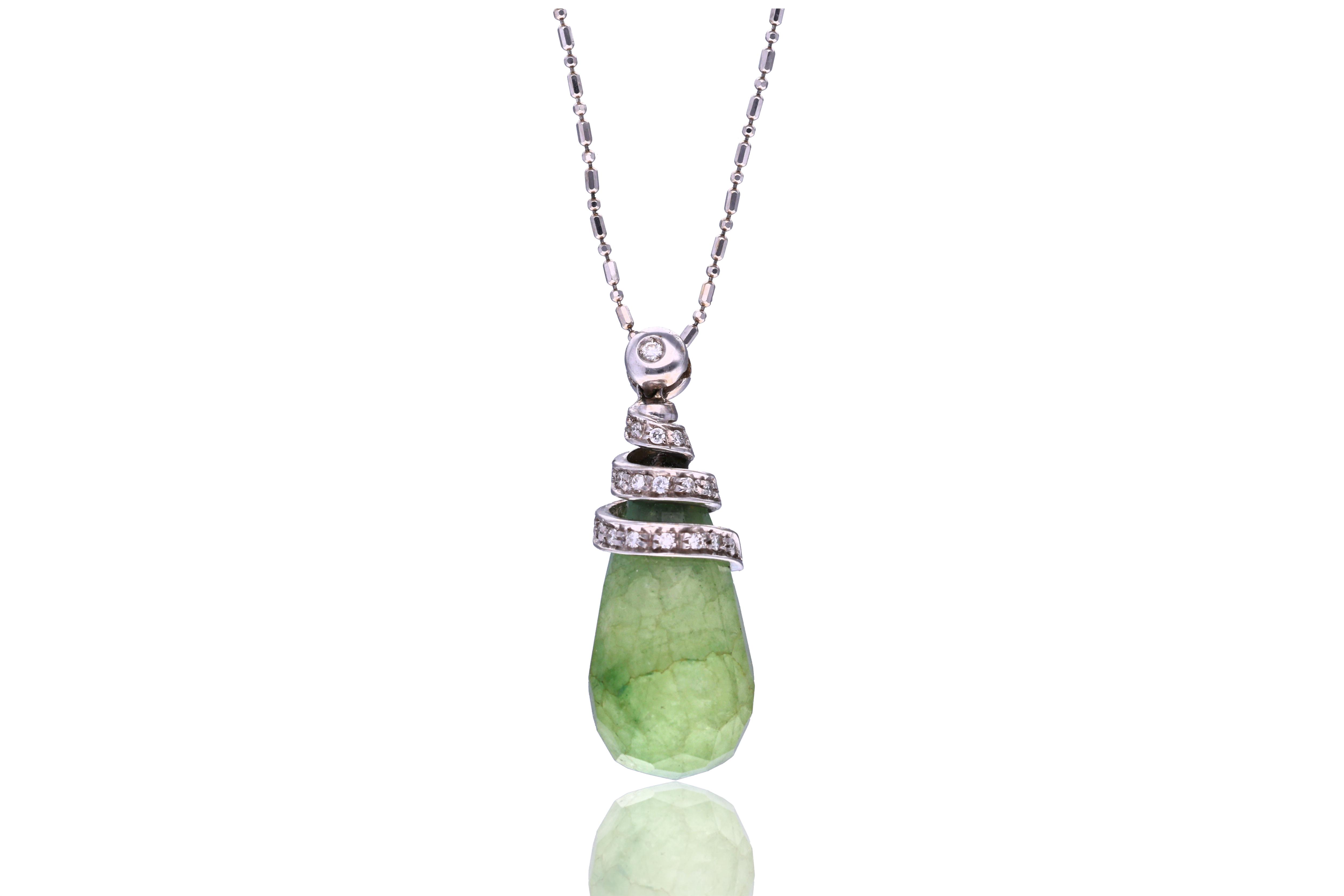 Collana ciondolo con diamanti e pietra - Asta Preziosi