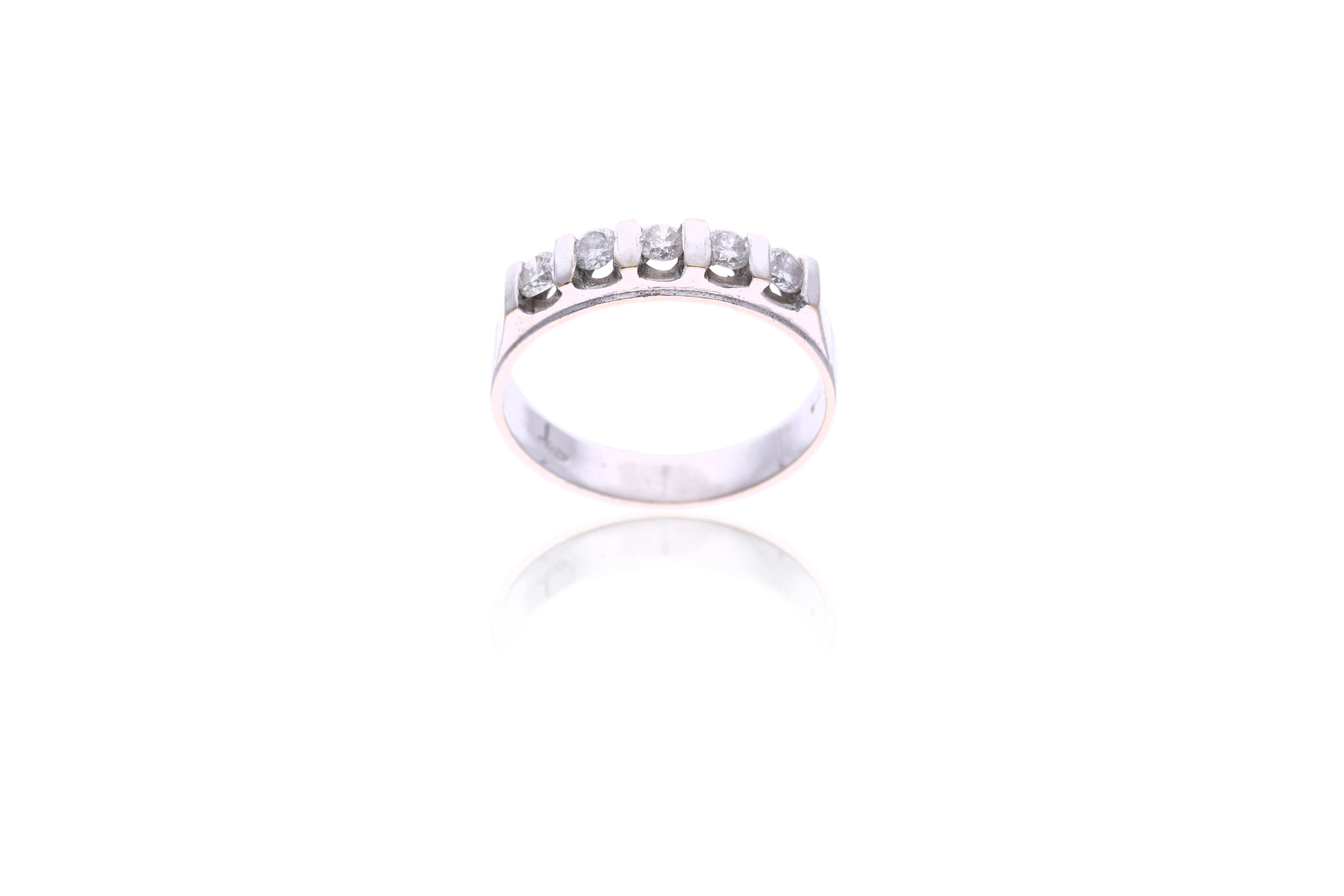 Anello con diamanti - Asta Preziosi