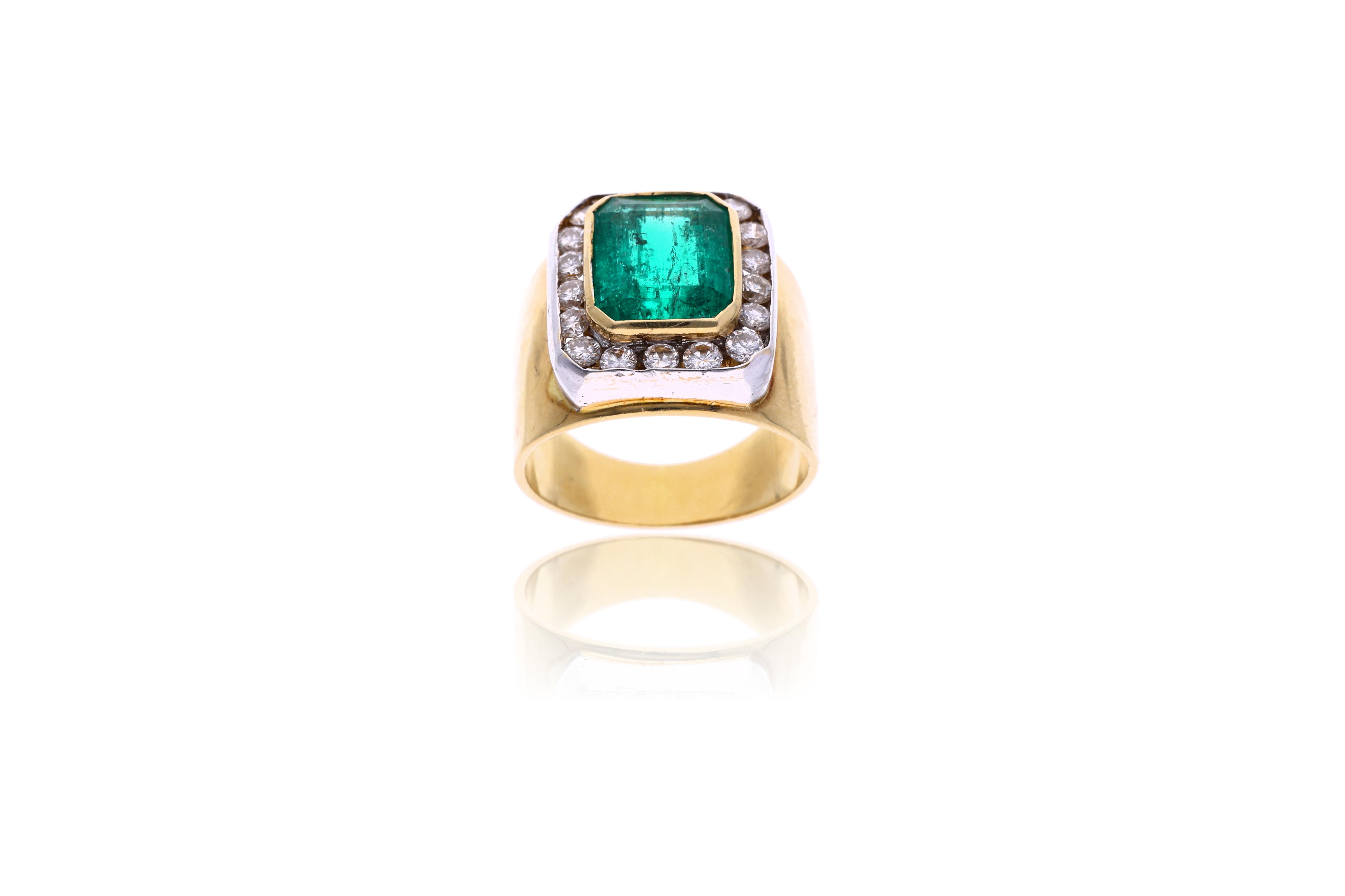 Anello con diamanti e smeraldo - Asta Preziosi