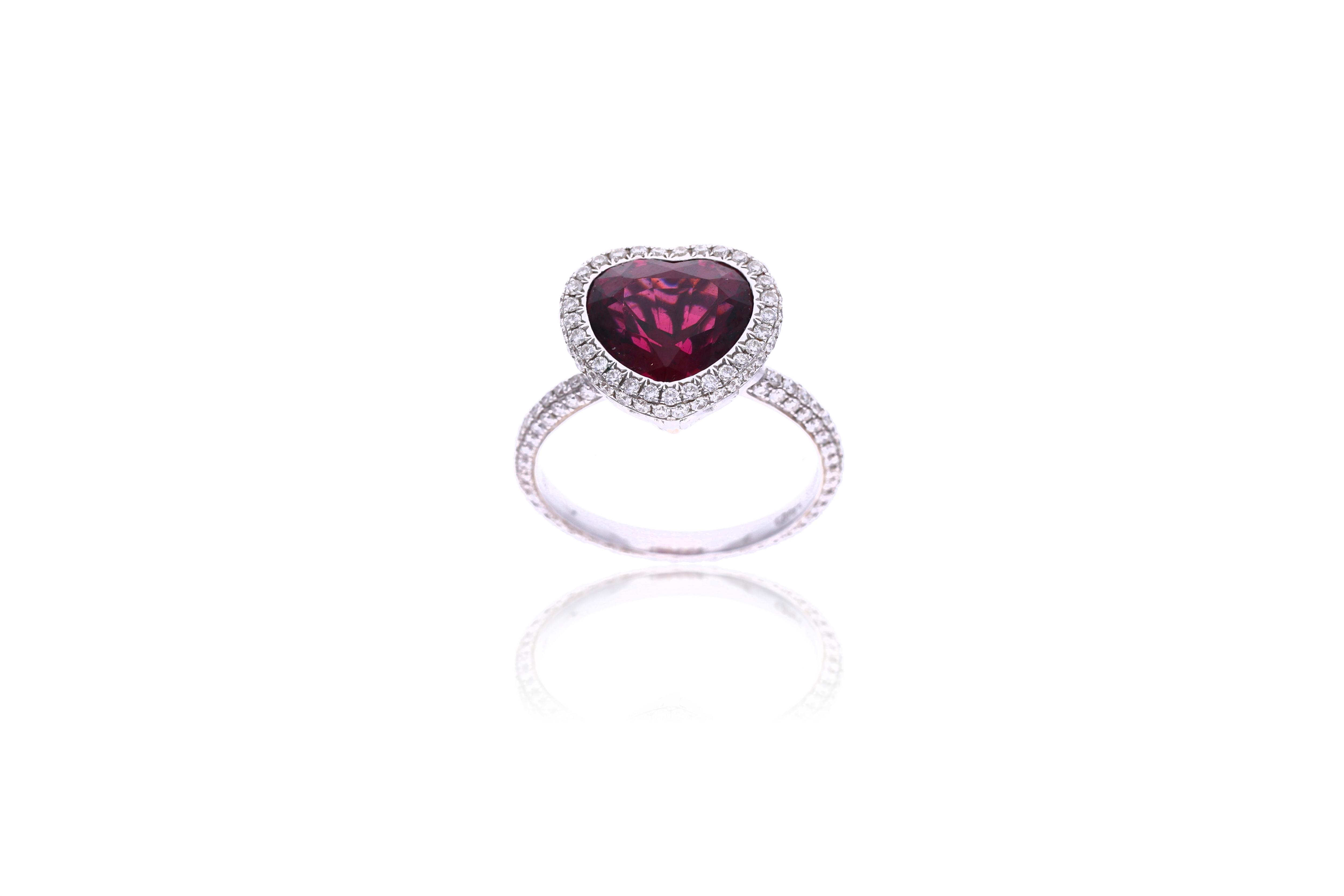 Anello con granato rodolite e diamanti - Asta Preziosi