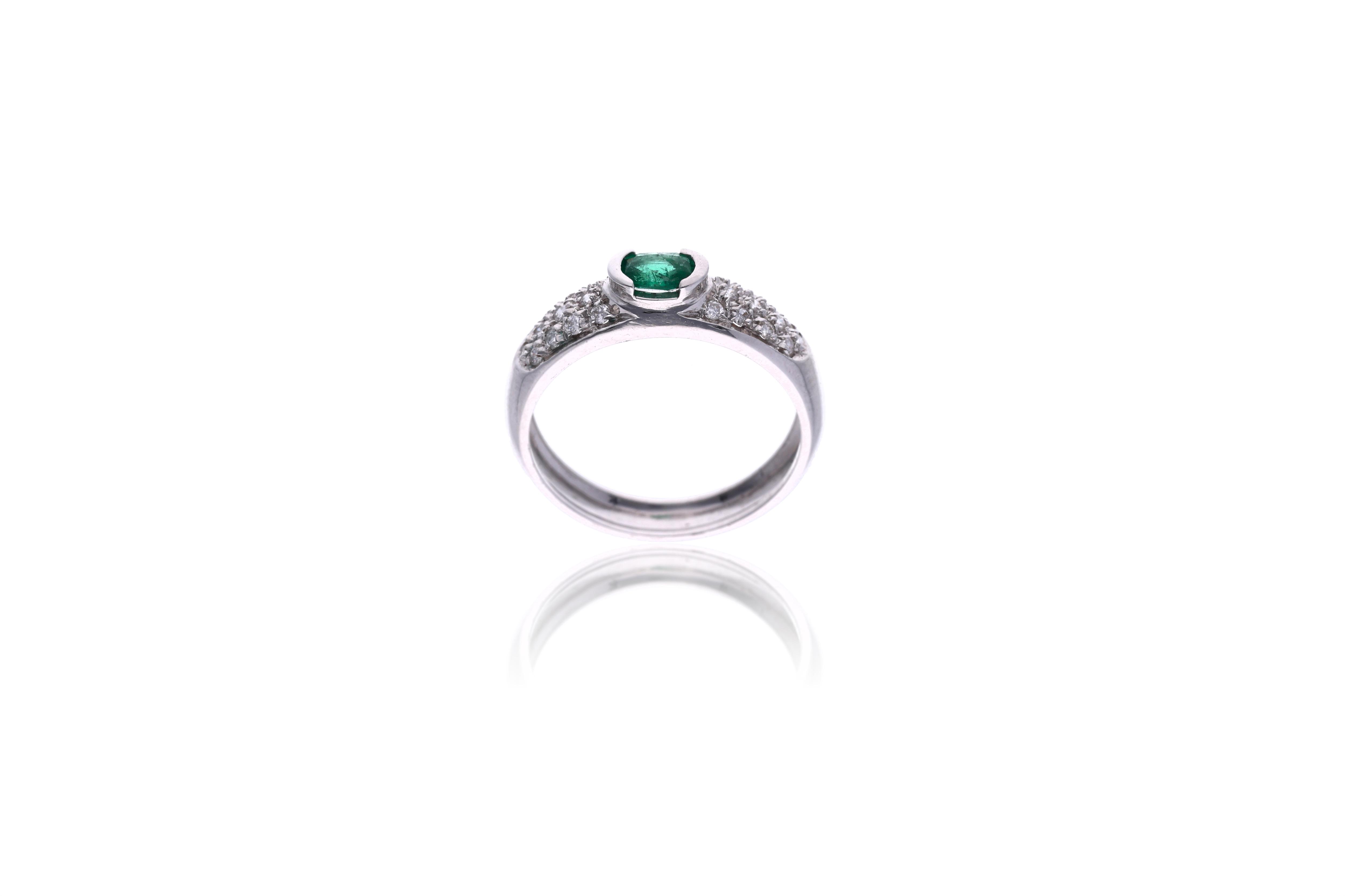 Anello con smeraldo e diamanti - Asta Preziosi