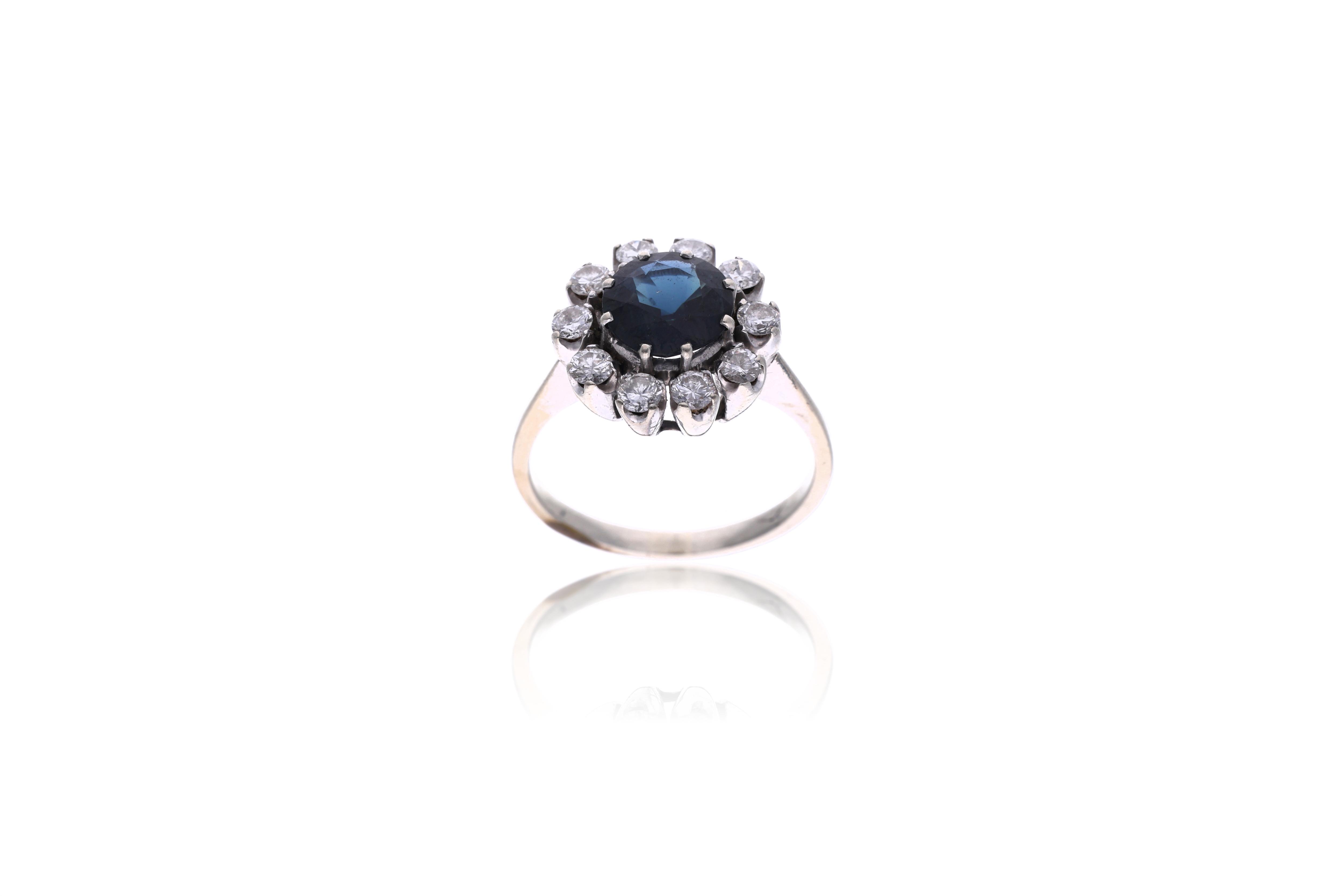 Anello con zaffiro e diamanti - Asta Preziosi