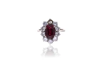 Anello con rubino e diamanti - Asta Preziosi Anello con rubino e diamanti - Asta Preziosi