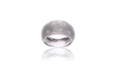 Anello in oro bianco satinato - Asta Preziosi