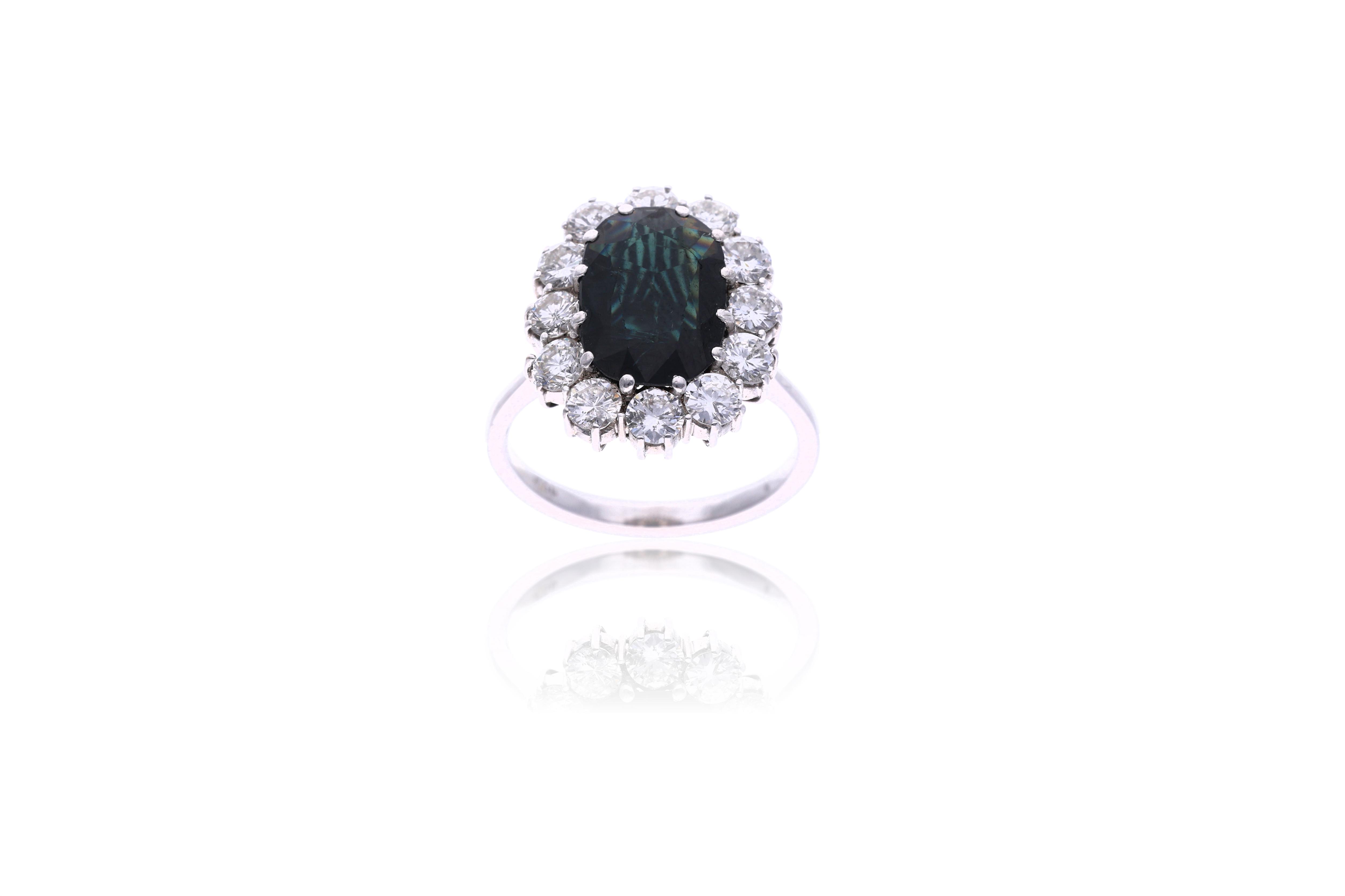 Anello con diamanti e pietra - Asta Preziosi