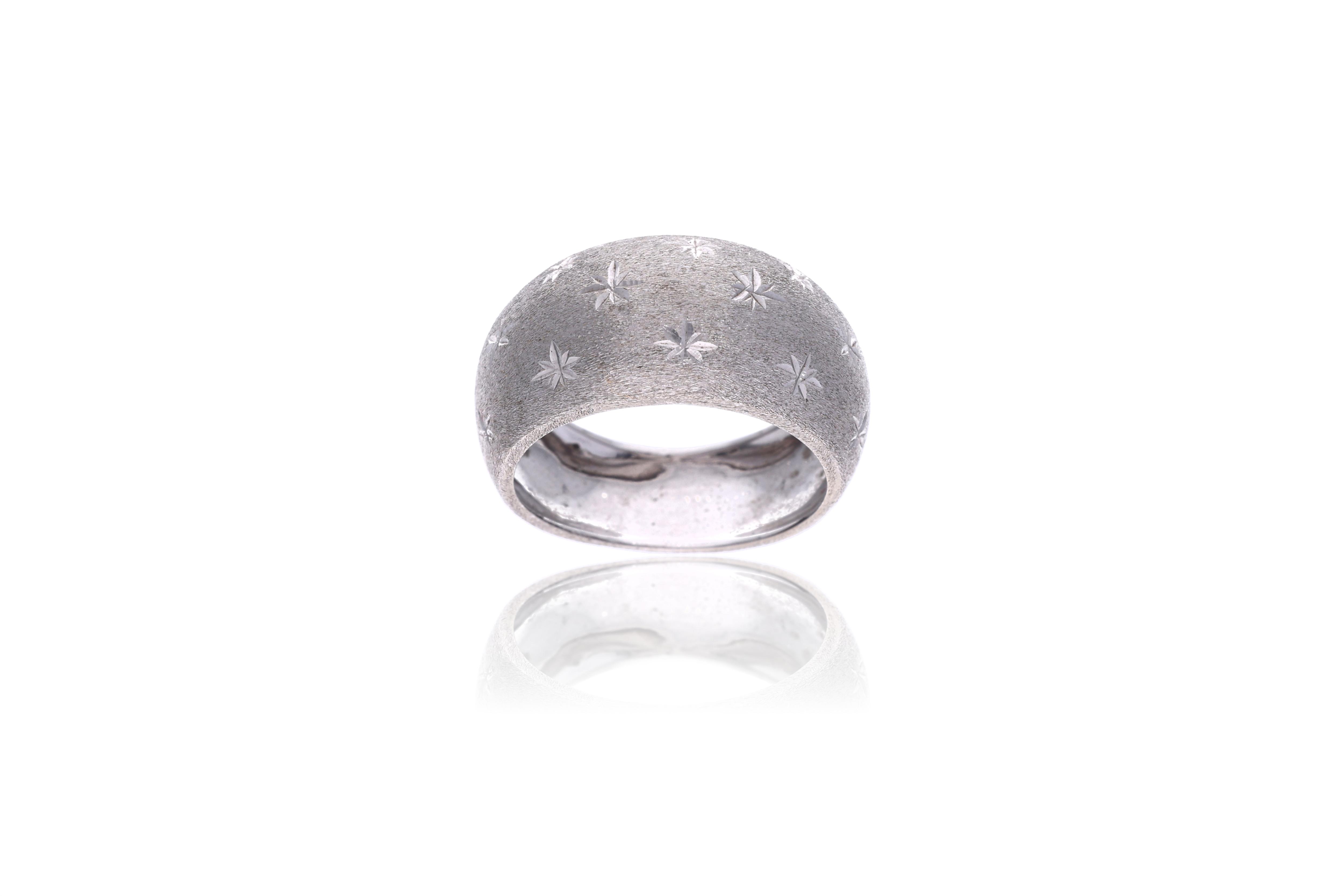 Anello in oro bianco satinato - Asta Preziosi