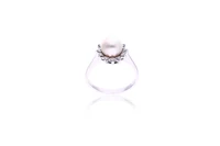 Anello con diamanti e perla - Asta Preziosi Anello con diamanti e perla - Asta Preziosi