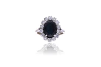 Anello con zaffiro e diamanti - Asta Preziosi Anello con zaffiro e diamanti - Asta Preziosi