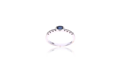 Anello con zaffiro e diamanti - Asta Preziosi Anello con zaffiro e diamanti - Asta Preziosi