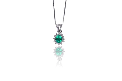 Collana e ciondolo con diamanti e pietra - Asta Preziosi Collana e ciondolo con diamanti e pietra - Asta Preziosi