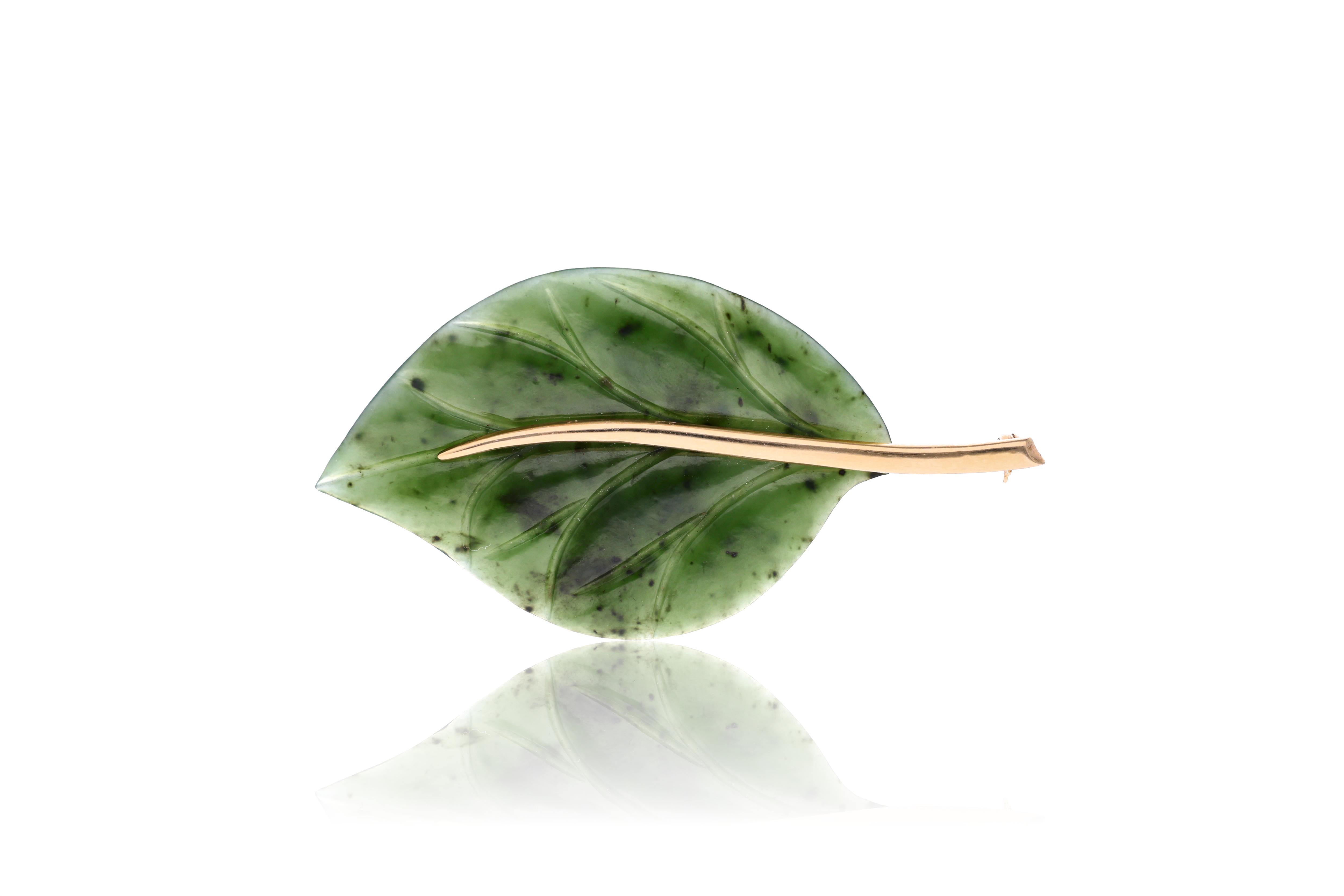 Spilla con pietra - Asta Preziosi