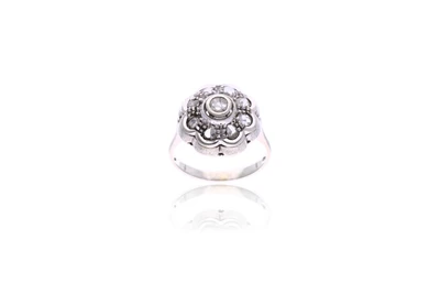 Anello con diamanti - Asta Preziosi