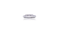 Anello trilogy con diamanti - Asta Preziosi Anello trilogy con diamanti - Asta Preziosi