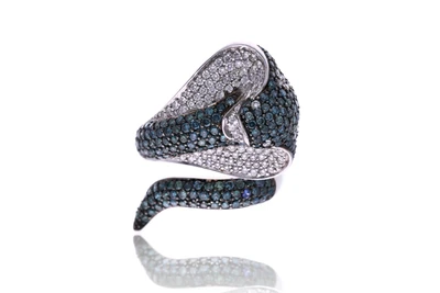 Anello con diamanti e diamanti trattati - Asta Preziosi