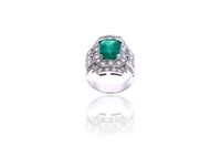 Anello con smeraldo e diamanti - Asta Preziosi