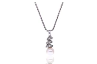 Collana con diamanti e perla coltivata - Asta Preziosi