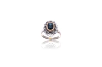 Anello con zaffiro e diamanti - Asta Preziosi Anello con zaffiro e diamanti - Asta Preziosi
