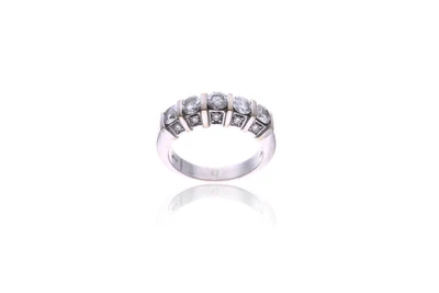 Anello con diamanti - Asta Preziosi Anello con diamanti - Asta Preziosi