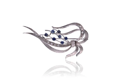 Spilla con diamanti e zaffiri - Asta Preziosi Spilla con diamanti e zaffiri - Asta Preziosi