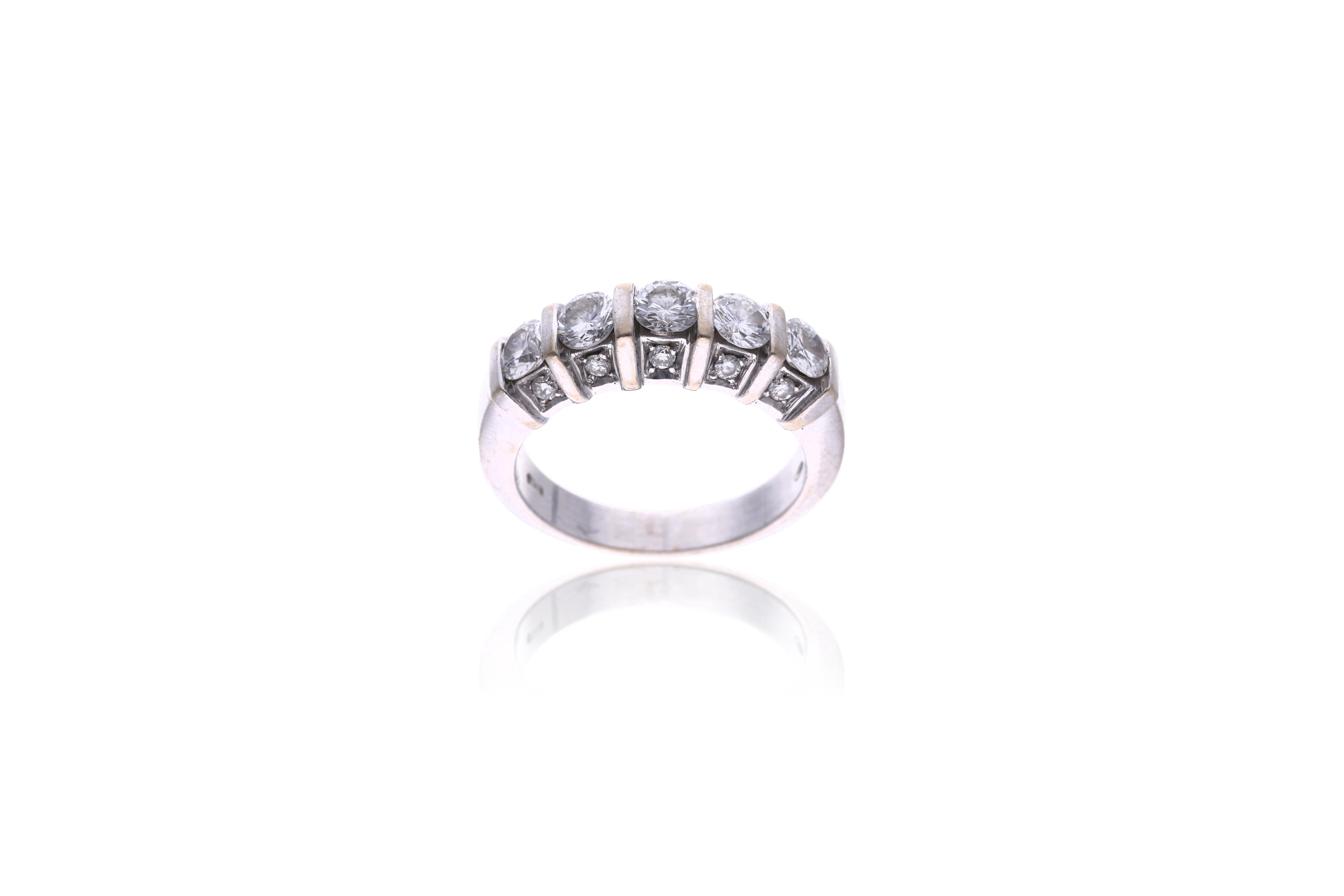 Anello con diamanti - Asta Preziosi