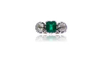 Anello con smeraldo e diamanti - Asta Preziosi Anello con smeraldo e diamanti - Asta Preziosi
