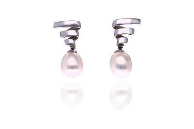 Paio di orecchini con perle d'acqua dolce - Asta Preziosi Paio di orecchini con perle d'acqua dolce - Asta Preziosi