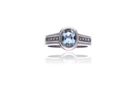 Anello con diamanti e acquamarina - Asta Preziosi Anello con diamanti e acquamarina - Asta Preziosi