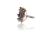 Anello con diamanti, rubini e minerale - Asta Preziosi Anello con diamanti, rubini e minerale - Asta Preziosi