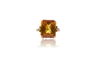 Anello con pietra - Asta Preziosi