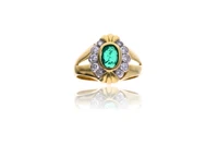 Anello con smeraldo e diamanti - Asta Preziosi Anello con smeraldo e diamanti - Asta Preziosi